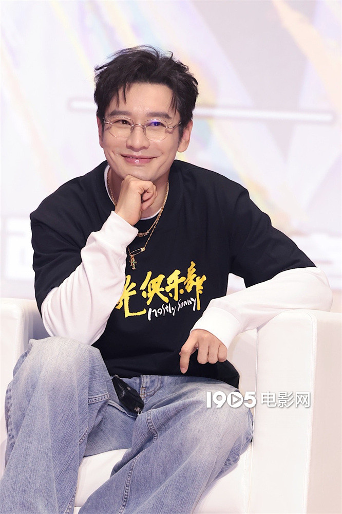 《阳光俱乐部》首映 黄晓明回忆被嘲“闹太套” -1