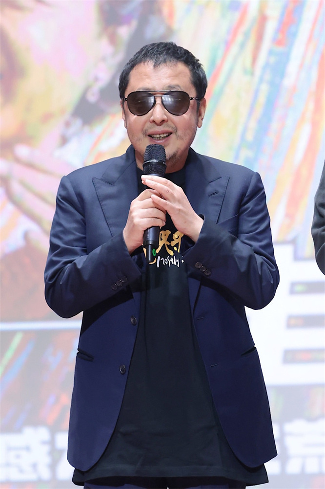 《阳光俱乐部》首映 黄晓明回忆被嘲“闹太套” -3