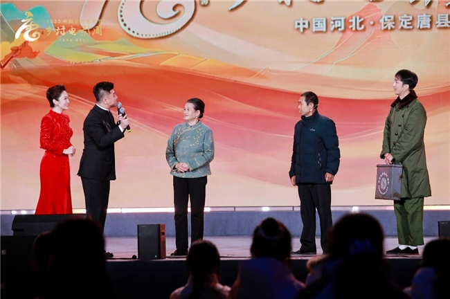 光影织就丰收梦！“2025中国农民丰收节·乡村电影周”走进河北唐县 -4