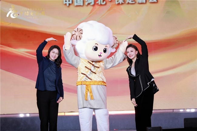 光影织就丰收梦！“2025中国农民丰收节·乡村电影周”走进河北唐县 -12