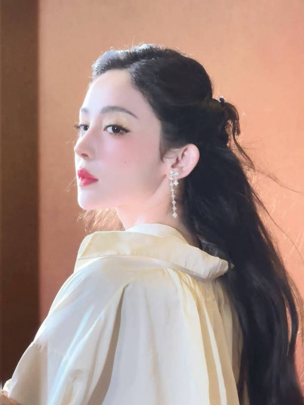 娜扎化身傲娇千金高贵优雅 -3