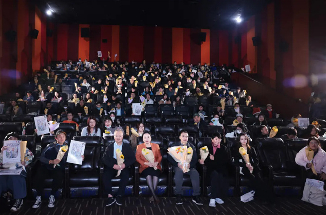 屡获国际大奖,终于等到这部《胡阿姨的花园》! -1 屡获国际大奖,终于等到这部《胡阿姨的花园》! -1