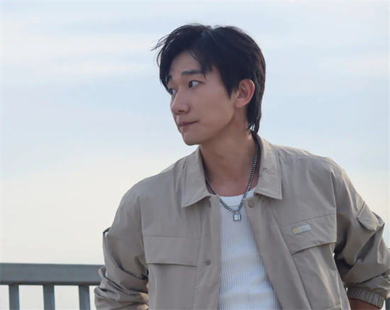 吴昊宸专访|坚持读书思考 用文字的力量助力表演 -6