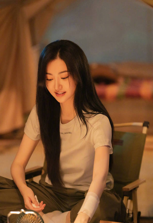 景甜晒露营美照吃西瓜比心 少女感十足 -8 景甜晒露营美照吃西瓜比心 少女感十足 -8