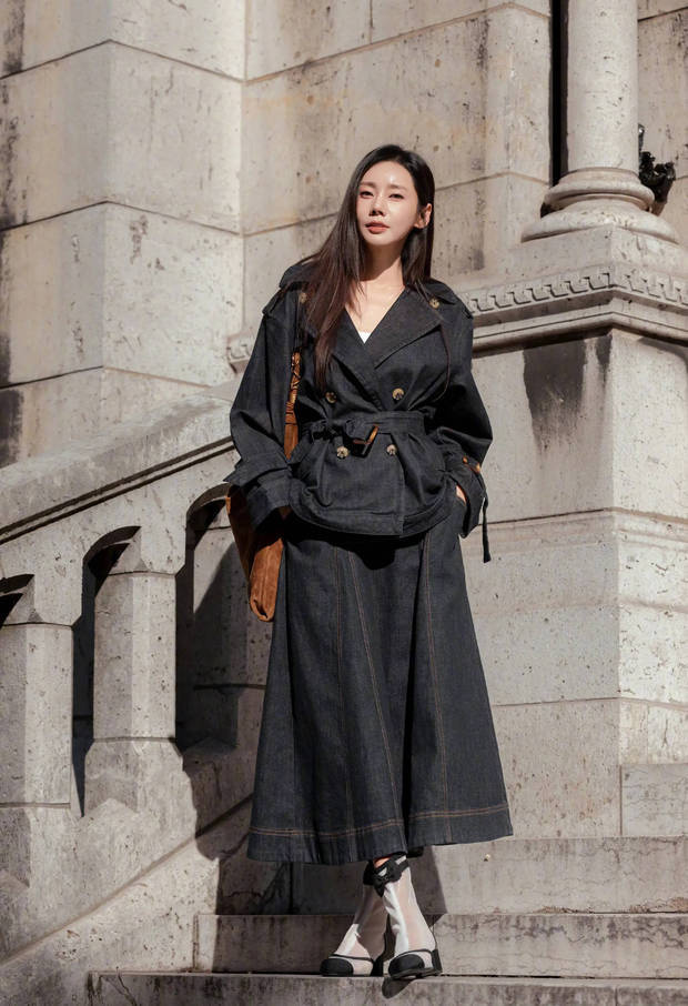 秋瓷炫巴黎街头惬意漫步 沐浴暖阳状态舒展 -4