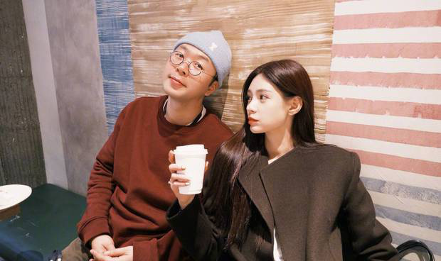 沈梦辰卡点为杜海涛庆生 两人合照比心超有爱 -4