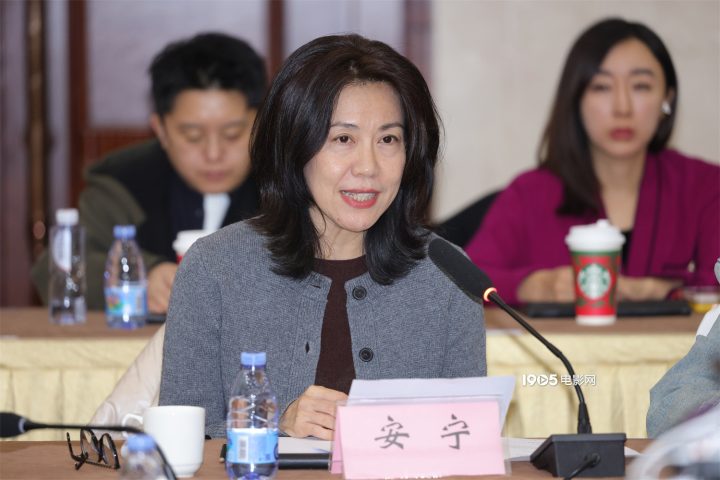 《灼灼韶华》研讨会 专家主创热议“她题材”创作 -1 《灼灼韶华》研讨会 专家主创热议“她题材”创作 -1