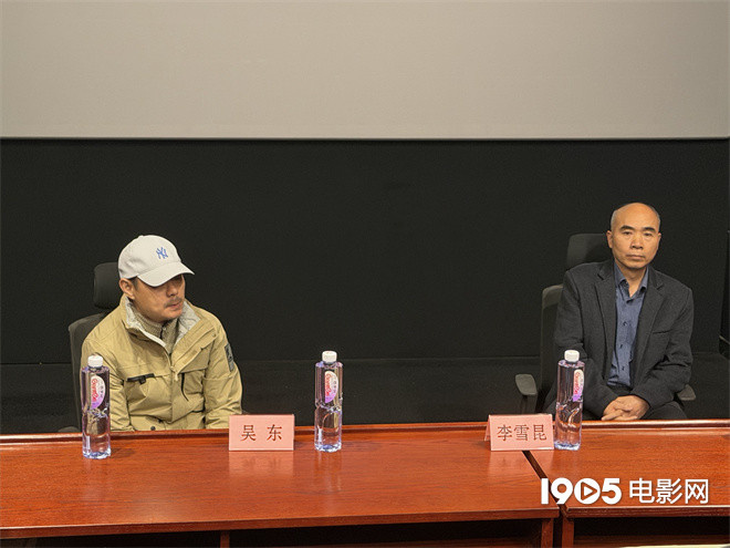 《不该停止的追问》看片 导演盛赞李梦柴蔚姐妹情 -3 《不该停止的追问》看片 导演盛赞李梦柴蔚姐妹情 -3