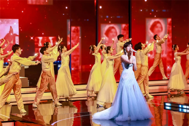 金鸡启鸣 鹭岛生辉:2025年中国金鸡百花电影节开幕 -7 金鸡启鸣 鹭岛生辉:2025年中国金鸡百花电影节开幕 -7