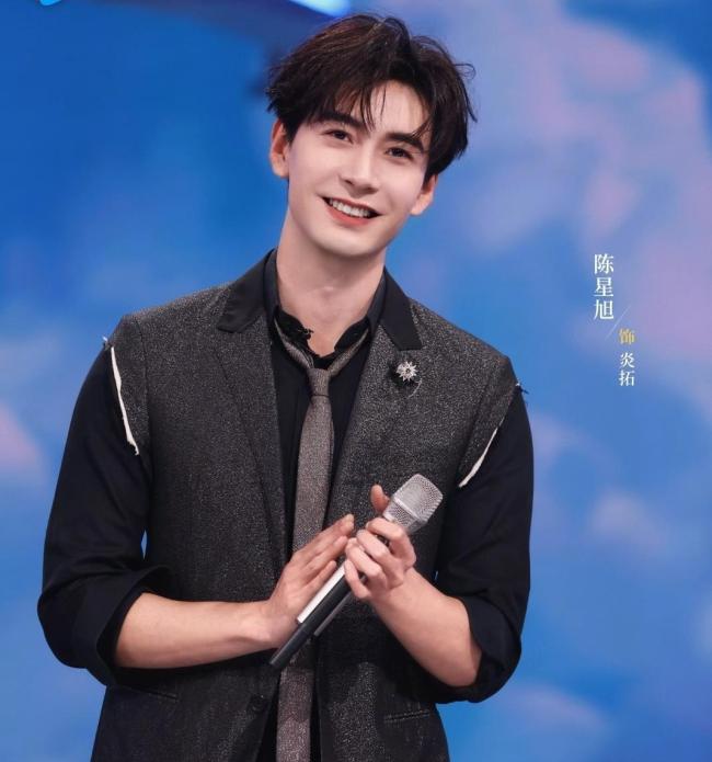 《枭起青壤》：双强CP官宣，引人期待