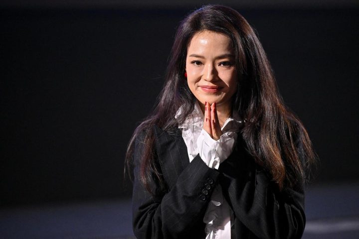 《女孩》网盘原声版【BD720P/3.9G-MP4】迅雷资源下载蓝光版