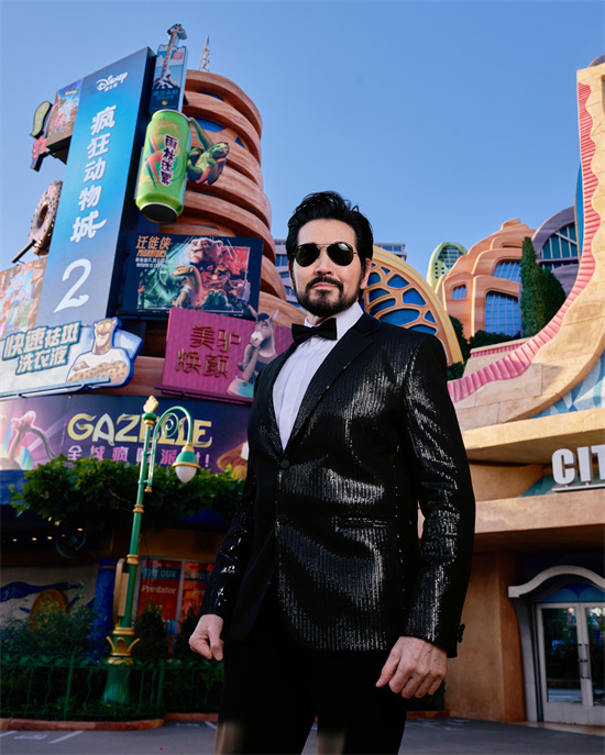 《疯狂动物城2》中国首映 费翔王安宇谈配音体验 -3