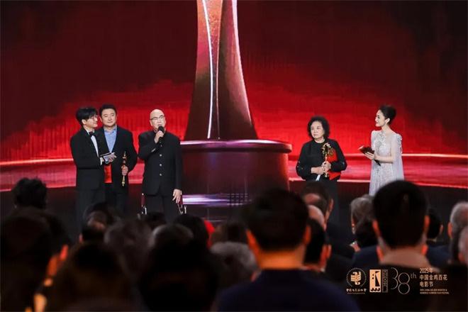5天55小时全景直击第38届金鸡奖，电影频道精彩呈现2025“金鸡直播间” -9