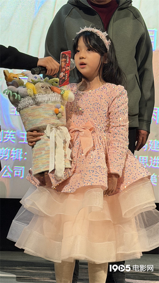 《小丑爸爸》首映礼 主演张天其分享扮演小丑感受 -3