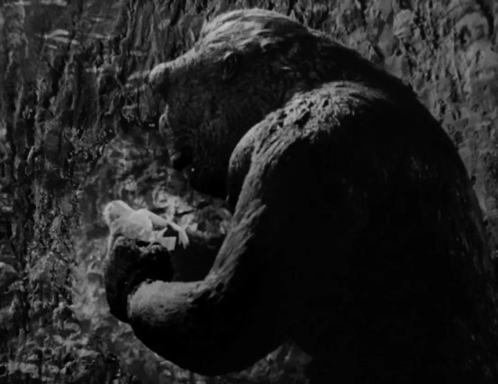 影史130年“美女与野兽”传奇竟是……