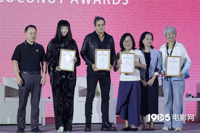 海影节举行评委见面会 郭涛梅婷曾美慧孜等亮相 -5