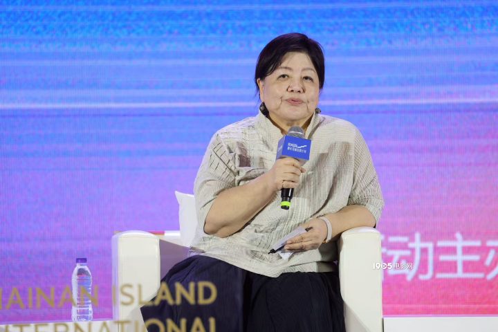 海纳圆桌论坛：焦雄屏李媛等为青年导演建言献策 -1