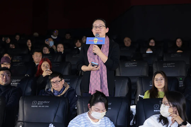 斩获大奖，这部国内AI科幻电影首作终于来了！ -1