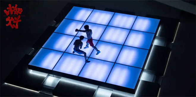 《比如父子》电影解析：虚拟城市之门开启