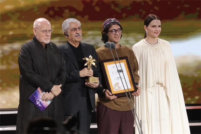 第七届海南岛国际电影节闭幕！李鸿其《我是全世界最幸福的宝贝》获奖 -1