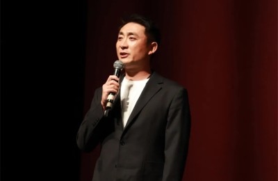 郭晓小专访 | 对艺术多种尝试 顶着所有压力往前冲