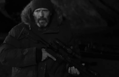 谢苗、杰森·斯坦森30年后硬碰硬，谁能更胜一筹？