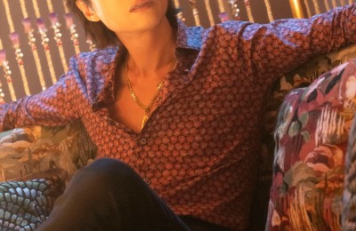 粤语喜剧《夜王》香港首映 黄子华郑秀文领笑春节