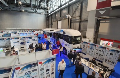 在横店实地考察之后，我被这辆真能给剧组省钱提质的影视车征服了｜独家专访